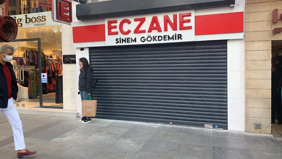 SİNEM GÖKDEMİR ECZANESİ