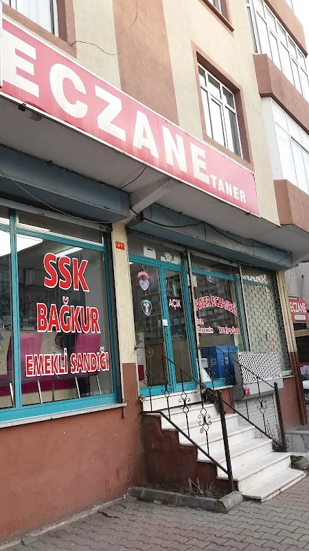 Taner Eczanesi