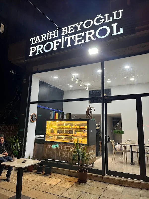 Tarihi Beyoğlu Profiterol & Ekler