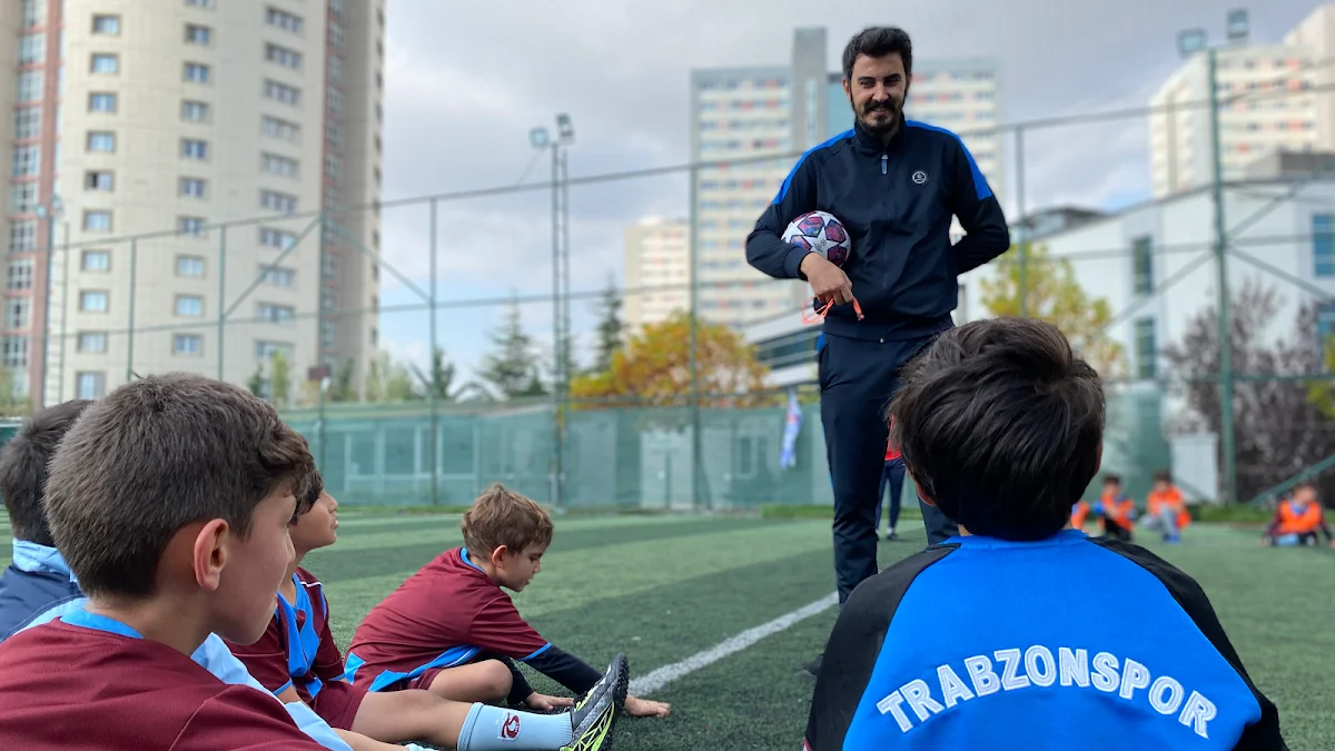 TRABZONSPOR ATAŞEHİR FUTBOL OKULU
