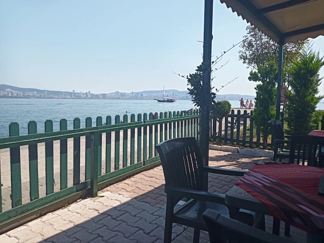 Tuğçe Can Cafe