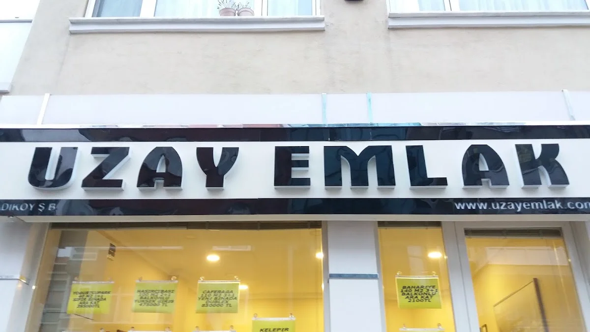 Uzay Emlak
