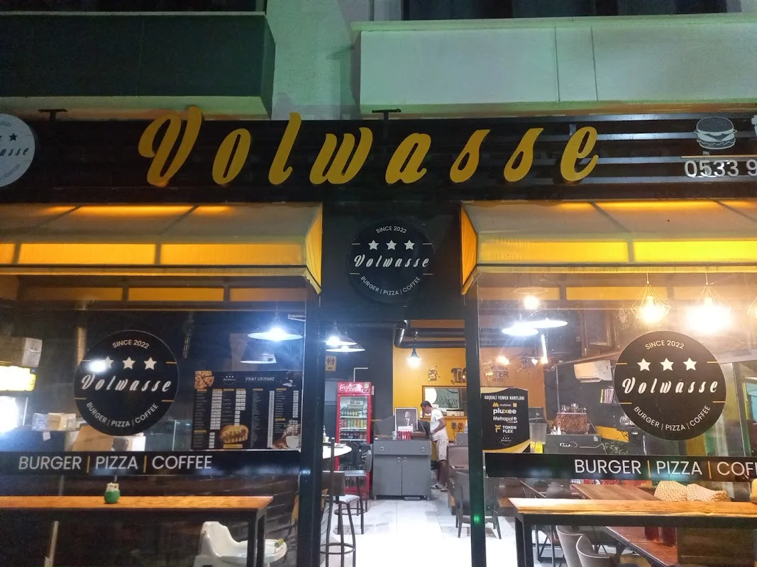 Volwasse Pizza & Burger Coffee