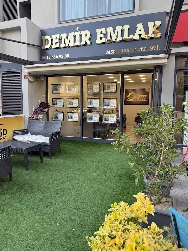 ZEYTİNBURNU EMLAK LOCA MAHAL DEMİR EMLAK emlakçı / Zeytinburnu emlakçılar